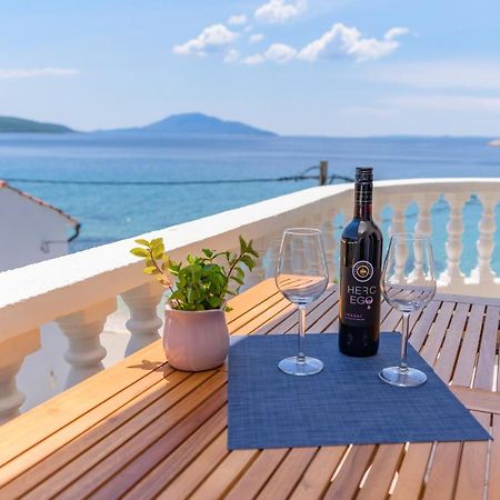 Apartmani Noris Martinšćica 外观 照片