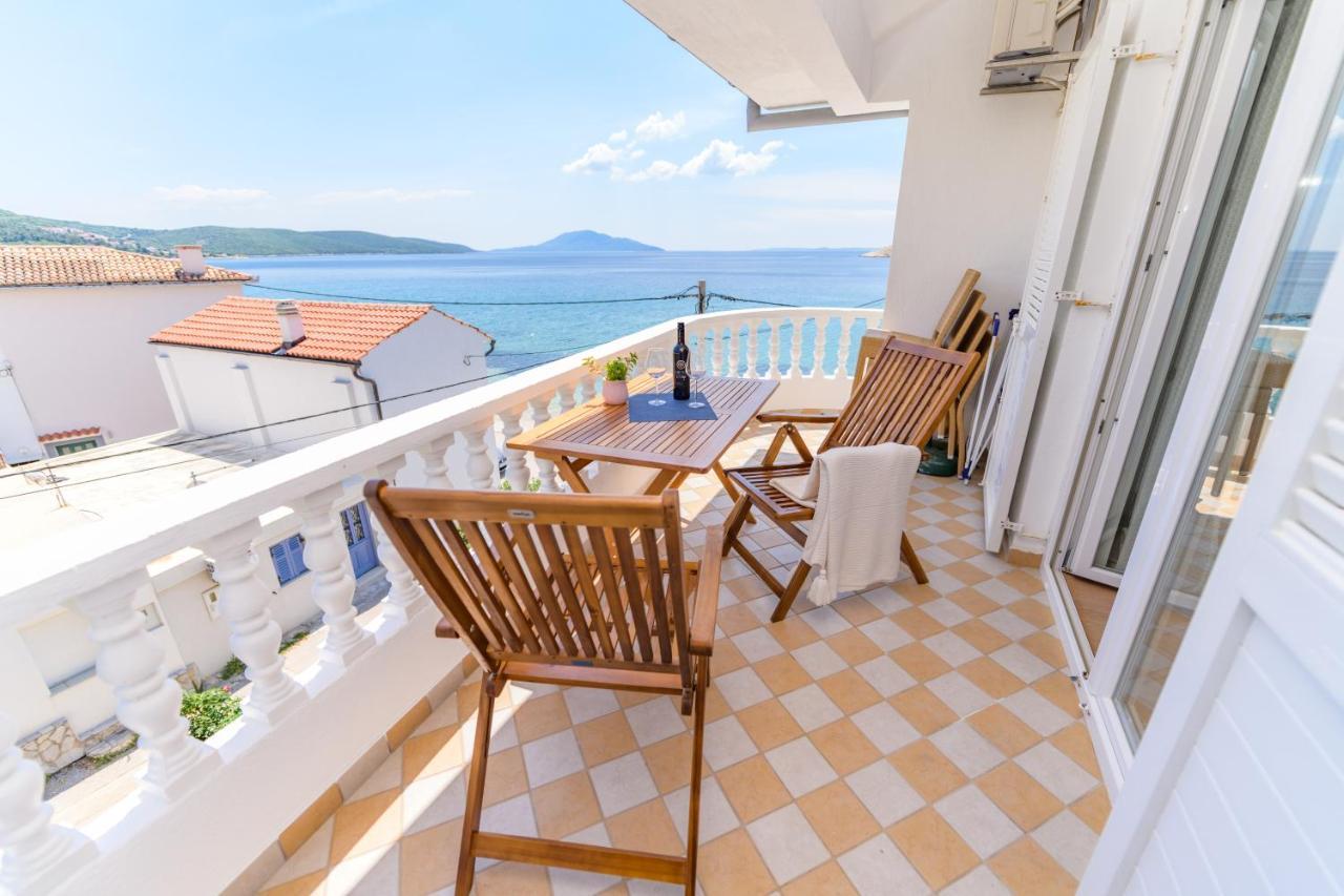 Apartmani Noris Martinšćica 外观 照片
