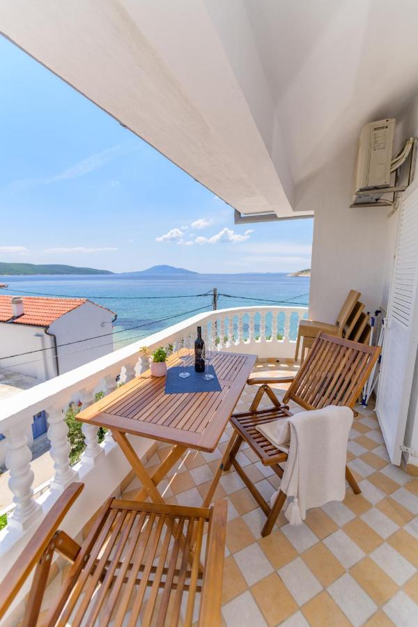 Apartmani Noris Martinšćica 外观 照片