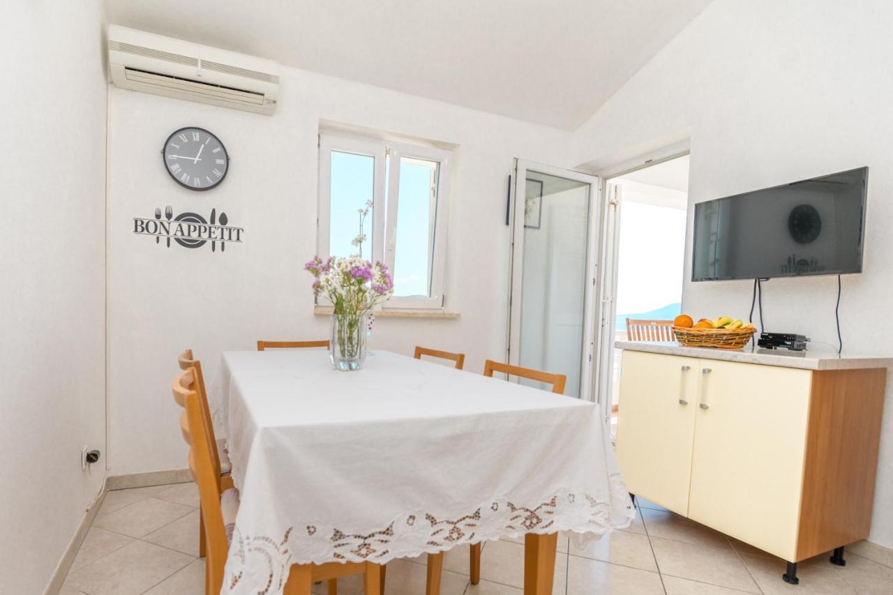 Apartmani Noris Martinšćica 外观 照片