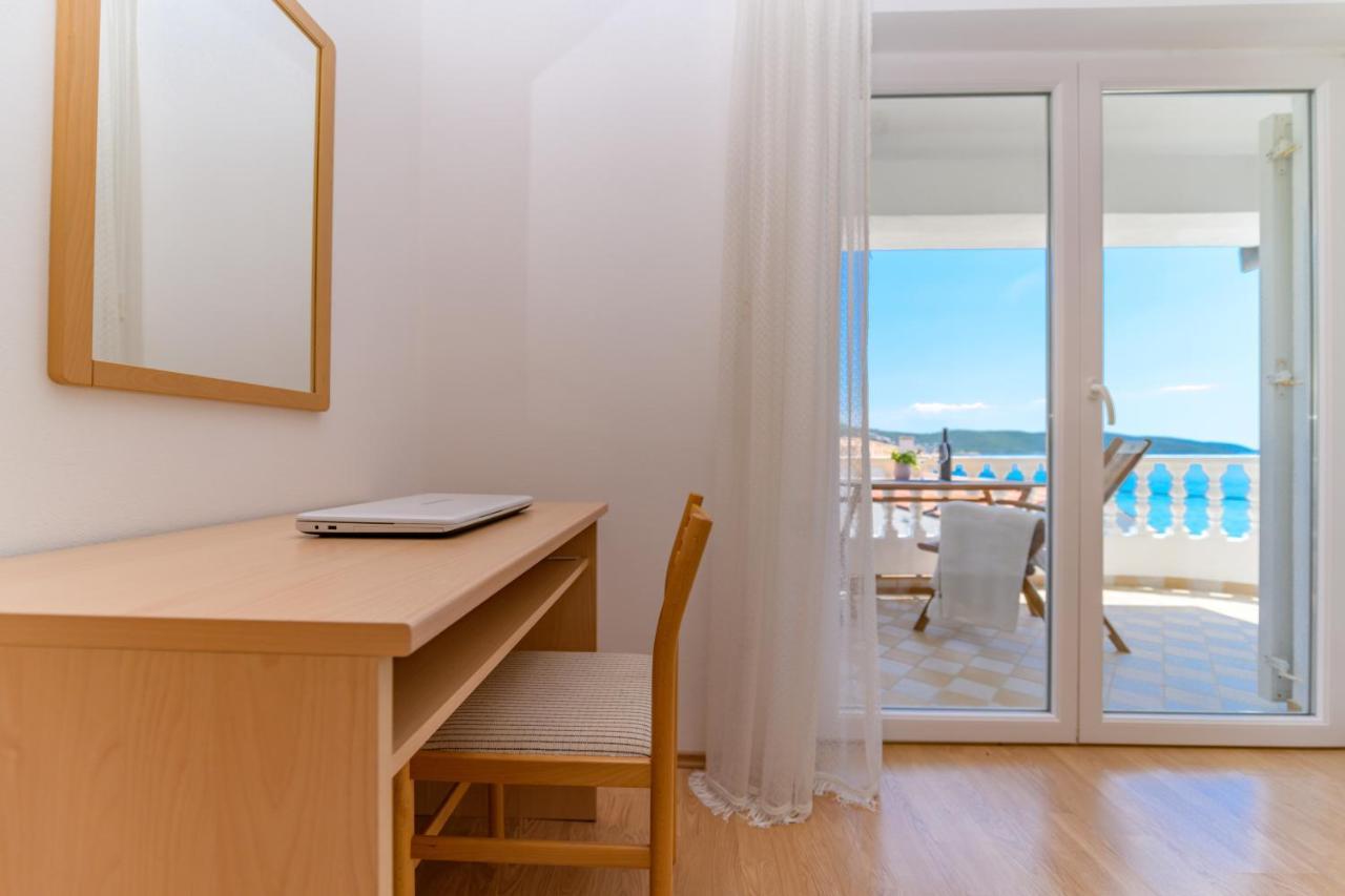 Apartmani Noris Martinšćica 外观 照片