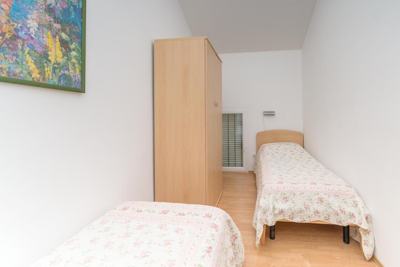 Apartmani Noris Martinšćica 外观 照片