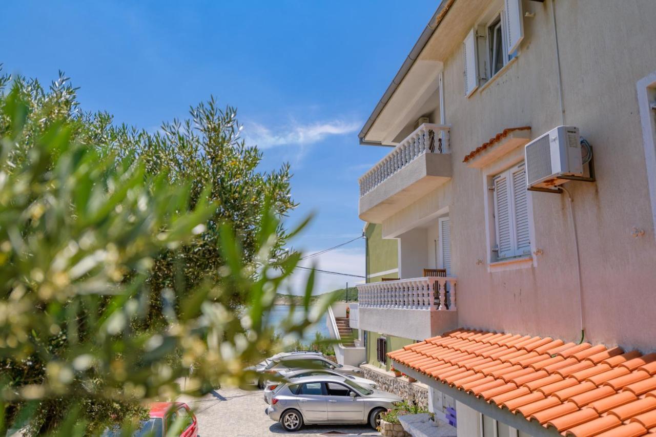 Apartmani Noris Martinšćica 外观 照片