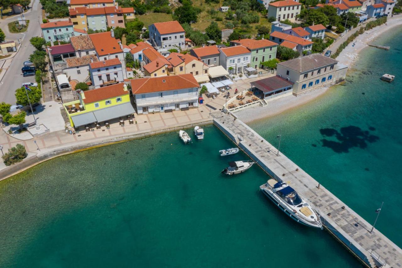 Apartmani Noris Martinšćica 外观 照片